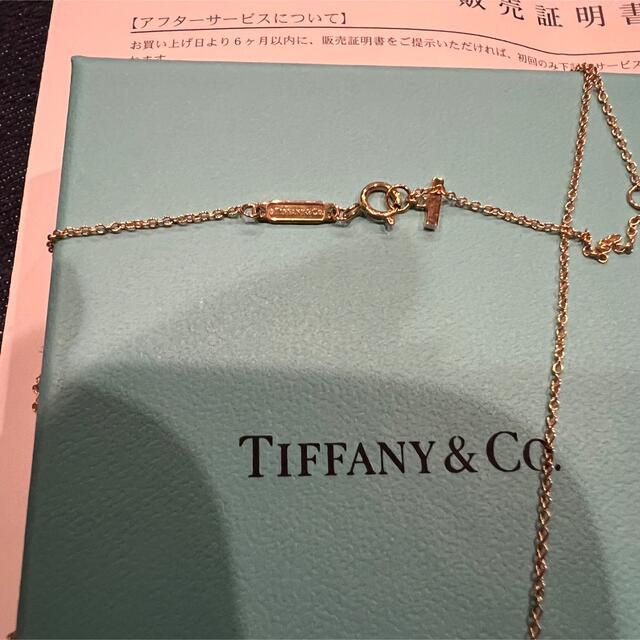 Tiffany & Co.(ティファニー)のティファニーTスマイルネックレスミニ　ピンクゴールド レディースのアクセサリー(ネックレス)の商品写真