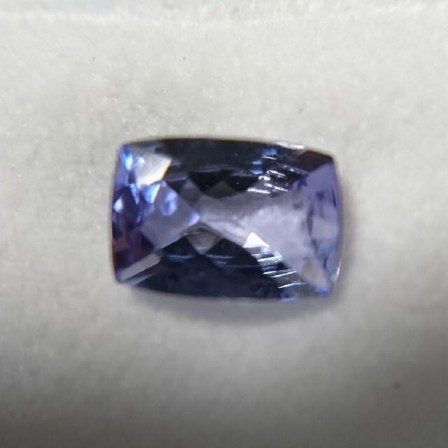 タンザナイト ルース No.4  0.9ct ハンドメイドの素材/材料(各種パーツ)の商品写真