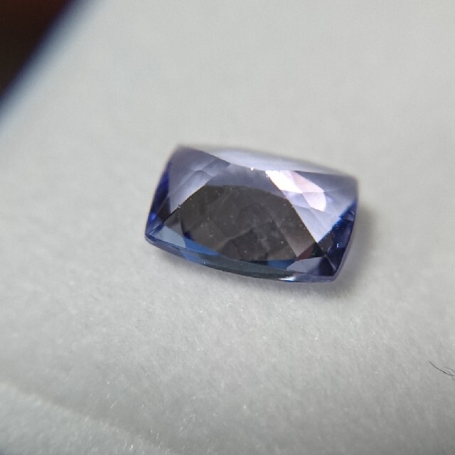 タンザナイト ルース No.4  0.9ct ハンドメイドの素材/材料(各種パーツ)の商品写真