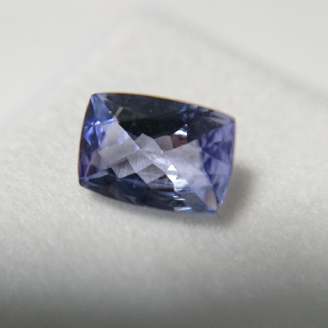 タンザナイト ルース No.4  0.9ct ハンドメイドの素材/材料(各種パーツ)の商品写真