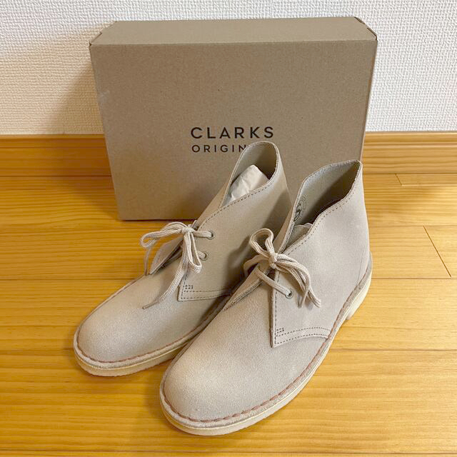 最高の Clarks - 【新品】クラークス《レディース》デザート ブーツ サンド スエード CLARKS ブーツ