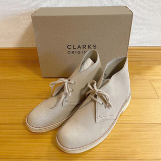 Clarks - 【新品】クラークス《レディース》デザート ブーツ サンド スエード CLARKS