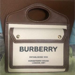 バーバリー(BURBERRY)のバーバリー ミニツートン キャンバス＆レザーポケットバッグ(ハンドバッグ)