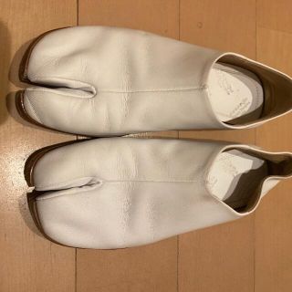 マルタンマルジェラ(Maison Martin Margiela)のMaison Margiela 足袋フラットサイズ37ホワイト(ローファー/革靴)