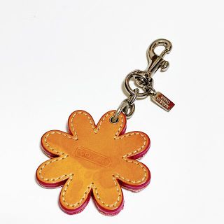 COACH - COACH コーチ キーホルダー チャーム 花 フラワーの通販