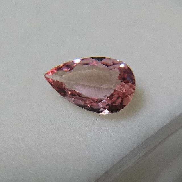 ペアシェイプ インペリアルトパーズ ルース 0.37ct | bombaytools.com