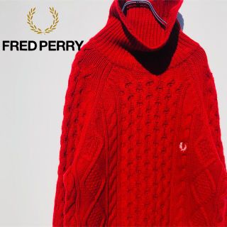 フレッドペリー(FRED PERRY)のフレッドペリー セーター ニット タートルネック 刺繍ロゴ ケーブル編み M 赤(ニット/セーター)