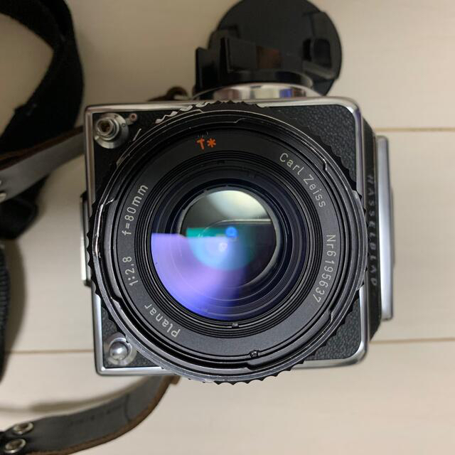 LEICA(ライカ)のHasselblad  500C/M + Planar80mm おまけ付き スマホ/家電/カメラのカメラ(フィルムカメラ)の商品写真