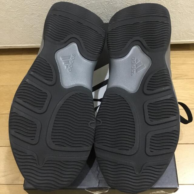 新品未使用 adidas スニーカー 23cm