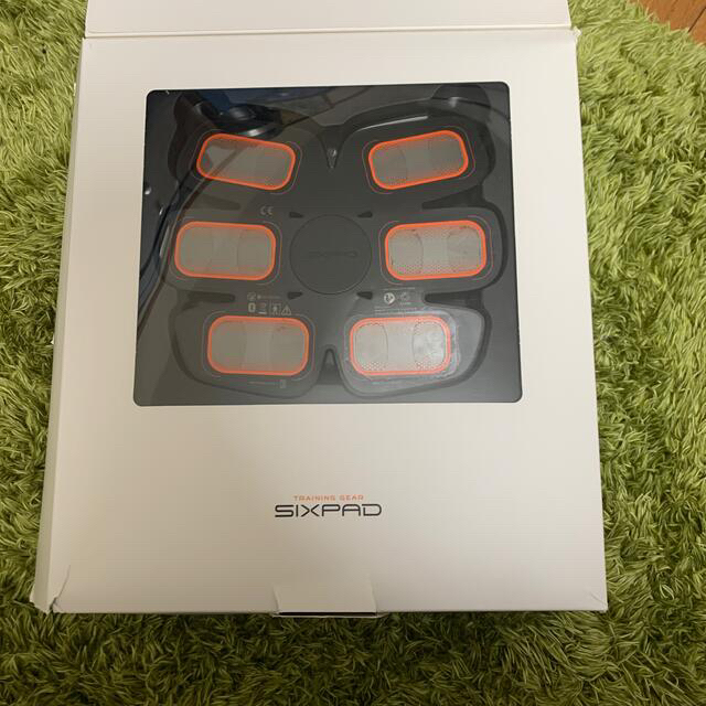 SIXPAD(シックスパッド)のSIXPADアブズフィット2 スポーツ/アウトドアのトレーニング/エクササイズ(トレーニング用品)の商品写真