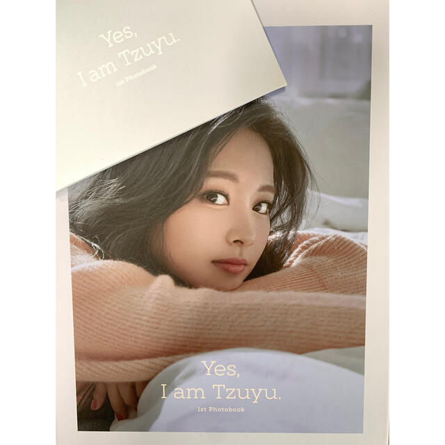 ツウィ 写真集 Yes,I am Tzuyu. 初回特典付きアイドルグッズ