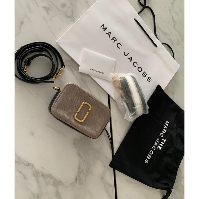 MARC JACOBS(マークジェイコブス)のマークジェイコブス 太ベルト付 ショルダーバック♡ レディースのバッグ(ショルダーバッグ)の商品写真