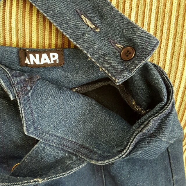 ANAP(アナップ)のデニムスカート レディースのワンピース(ひざ丈ワンピース)の商品写真