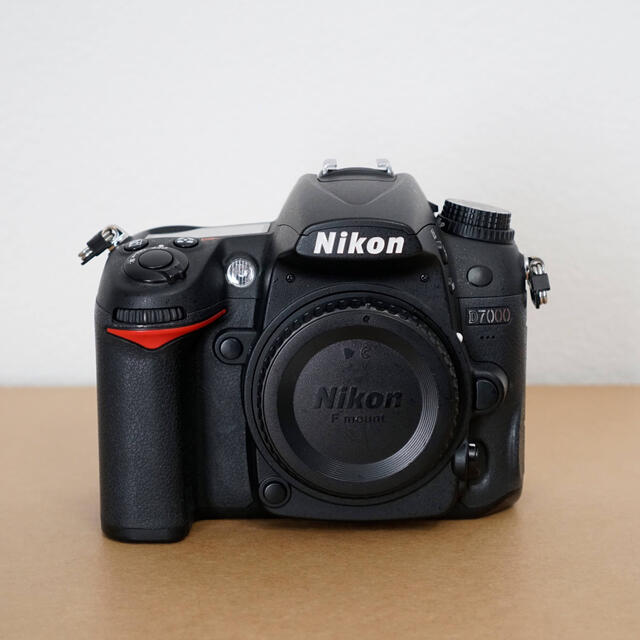 Nikon(ニコン)の【美品】Nikon D7000 ボディ スマホ/家電/カメラのカメラ(デジタル一眼)の商品写真