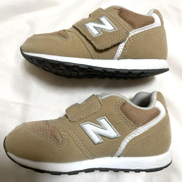 New Balance(ニューバランス)のニューバランス　996 ベージュ　14センチ キッズ/ベビー/マタニティのベビー靴/シューズ(~14cm)(スニーカー)の商品写真