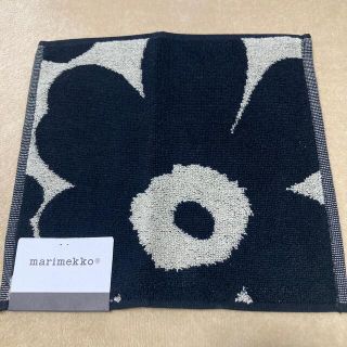 マリメッコ(marimekko)の【新品】マリメッコ  ウニッコ　ハンドタオル(ハンカチ)