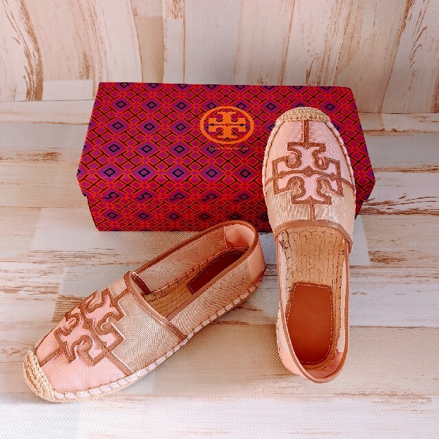 Tory Burch トリーバーチ　フラットシューズ　未使用新品