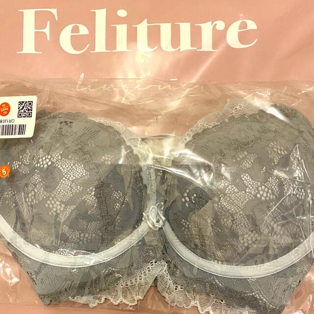 高評価好評 Feliture by kynchan's shop|ラクマ フェリチュール2022 ブラ&ショーツの通販 在庫定番