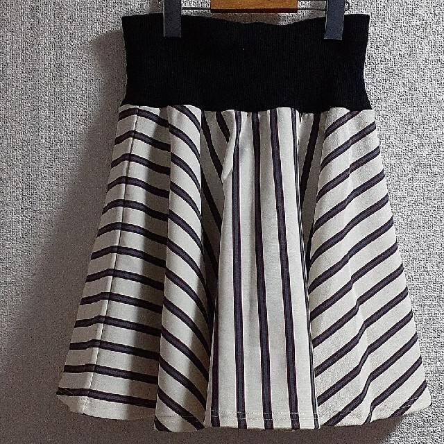 RyuRyu(リュリュ)のスカート レディースのスカート(ひざ丈スカート)の商品写真