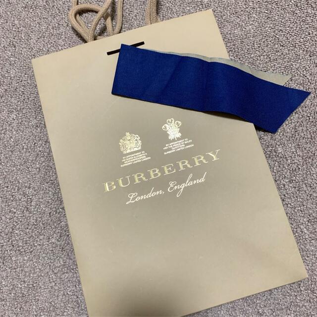 BURBERRY(バーバリー)のBURBERRY〜バーバリー〜 紙袋 レディースのバッグ(ショップ袋)の商品写真