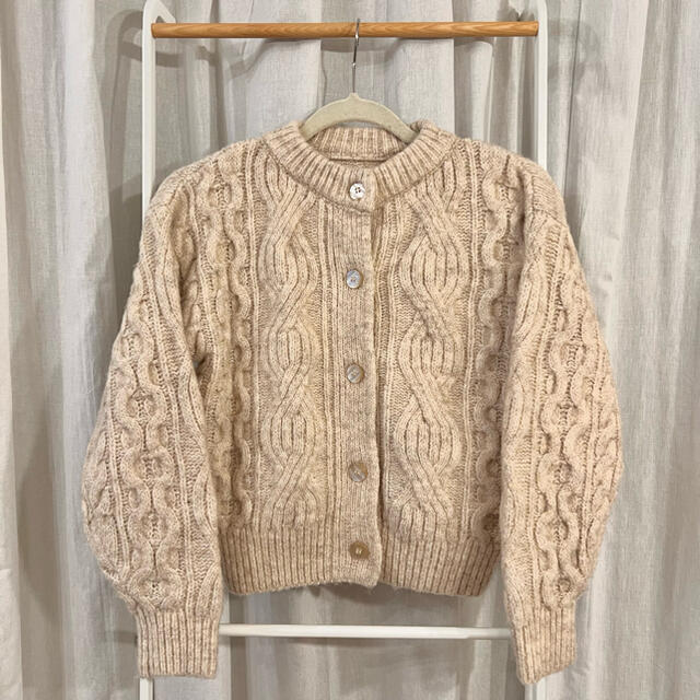 ZARA KIDS(ザラキッズ)のZARA キッズ　ケーブルニットカーディガン キッズ/ベビー/マタニティのキッズ服女の子用(90cm~)(カーディガン)の商品写真