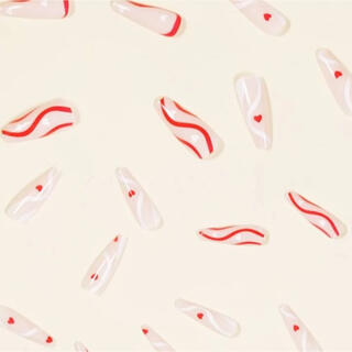 バレンタインネイル ガーリーネイル クリスマスネイル ホワイト ハートネイル  コスメ/美容のネイル(つけ爪/ネイルチップ)の商品写真