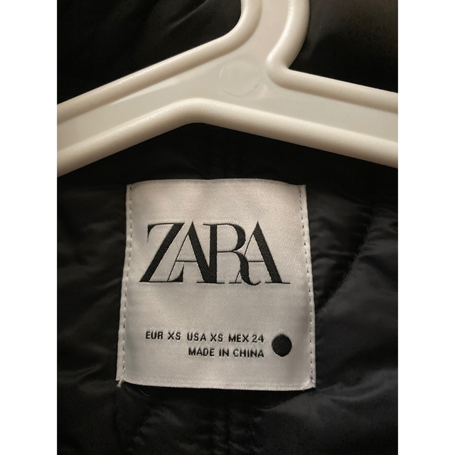 ZARA(ザラ)のZARA キルティングパフジャケット レディースのジャケット/アウター(ブルゾン)の商品写真