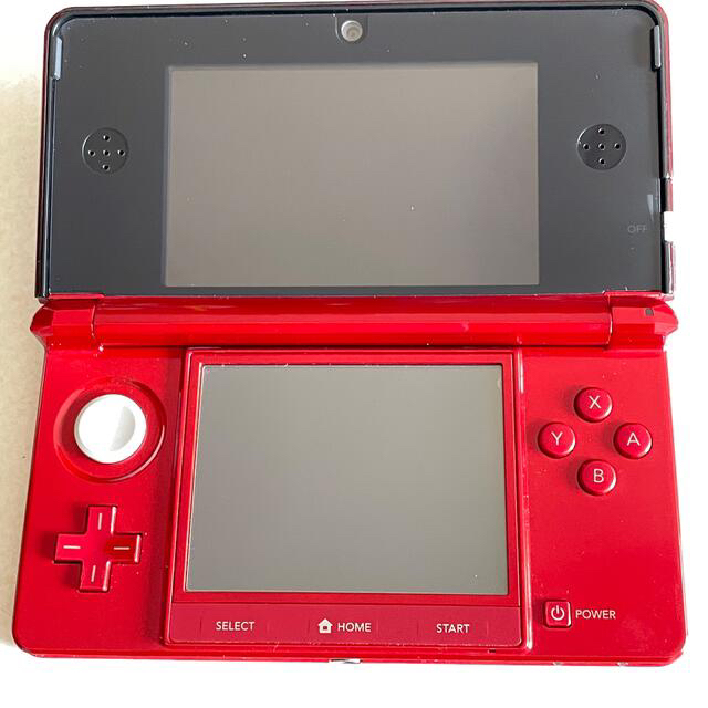 ニンテンドー3DS(ニンテンドー3DS)の美品【ニンテンドー3DS本体（付属品付）】中古品 エンタメ/ホビーのゲームソフト/ゲーム機本体(携帯用ゲーム機本体)の商品写真