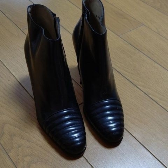 フェラガモ ショートブーツ ブーツ 新品 23.5相当 | フリマアプリ ラクマ