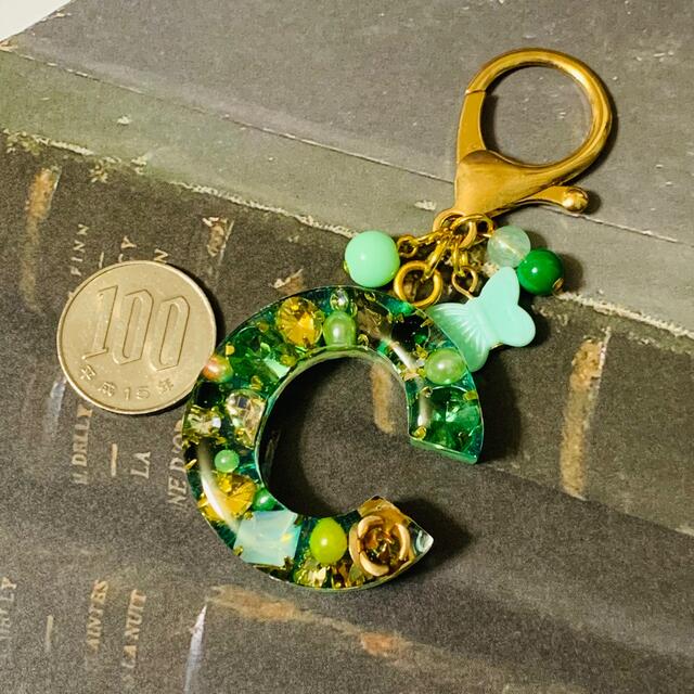 最大51%オフ! Naoko様専用 イニシャル キーホルダー レジン キーホルダー ハンドメイドレジン C.51