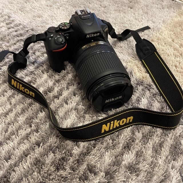 Nikon(ニコン)の大幅値下げ‼️‼️【人気商品/ケース付き】Nikon D5500 一眼レフ スマホ/家電/カメラのカメラ(デジタル一眼)の商品写真