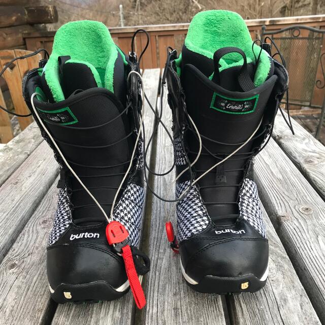 BURTON EMERALD 24cm