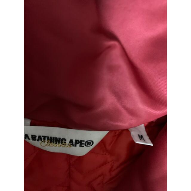 A BATHING APE(アベイシングエイプ)の激レアM！ BAPEシャークナイロンスタジャン赤 メンズのジャケット/アウター(スタジャン)の商品写真