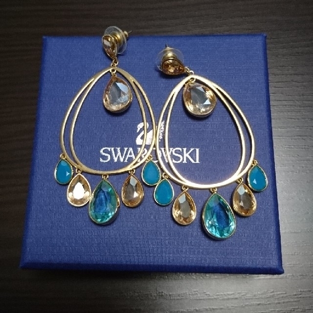 SWAROVSKI(スワロフスキー)のSWAROVSKI ピアス レディースのアクセサリー(ピアス)の商品写真