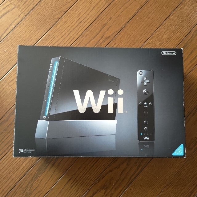 Nintendo Wii 本体 RVL-S-KJ　＋ソフト4本 エンタメ/ホビーのゲームソフト/ゲーム機本体(家庭用ゲーム機本体)の商品写真