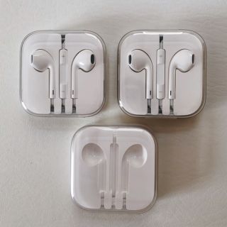 アップル(Apple)の【新品未開封】Apple 純正イヤホン(イヤホンジャック型)(ヘッドフォン/イヤフォン)