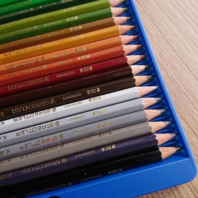 ステッドラー カラト アクェレル 水彩色鉛筆 48色 エンタメ/ホビーのアート用品(色鉛筆)の商品写真