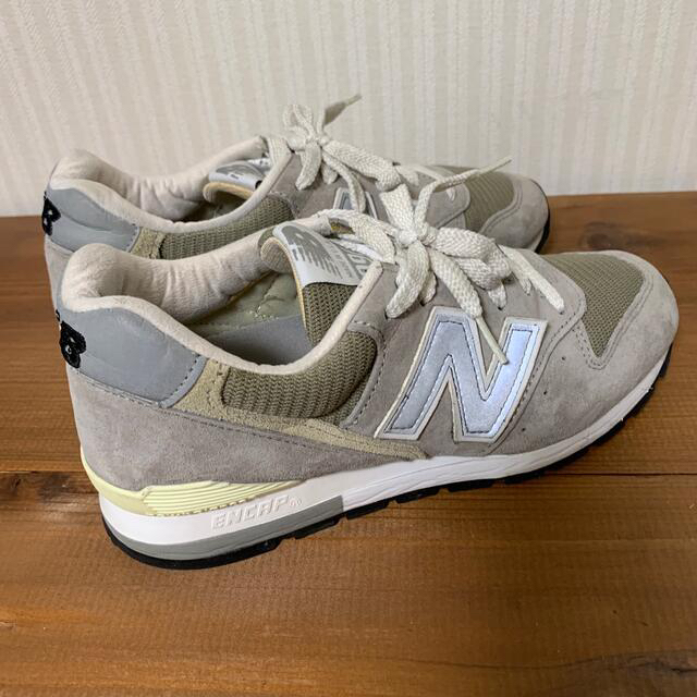 New Balance(ニューバランス)のニューバランス M996 made in USA 24cmライトグレー レディースの靴/シューズ(スニーカー)の商品写真