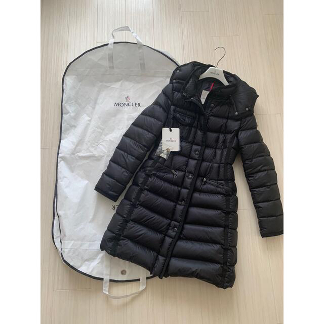 MONCLER(モンクレール)のなつな様専用 レディースのジャケット/アウター(ダウンコート)の商品写真