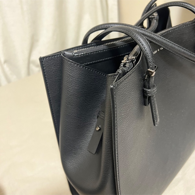 Charles and Keith(チャールズアンドキース)の【チャールズアンドキース】トートバッグ レディースのバッグ(トートバッグ)の商品写真