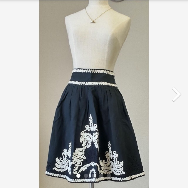 FRENCH CONNECTION(フレンチコネクション)のフレンチコネクション　スカート レディースのスカート(ひざ丈スカート)の商品写真