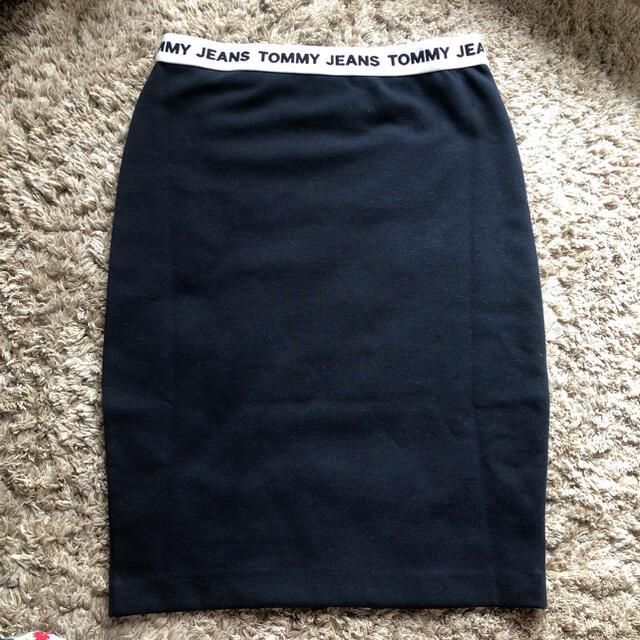 TOMMY HILFIGER(トミーヒルフィガー)の🤍値下げ中(～1/31)🤍 TOMMY タイトスカート レディースのスカート(ミニスカート)の商品写真