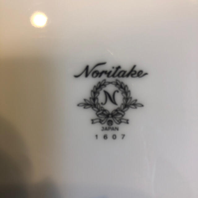 Noritake(ノリタケ)のNoritake ノリタケ  大皿　プレート　２枚 インテリア/住まい/日用品のキッチン/食器(食器)の商品写真