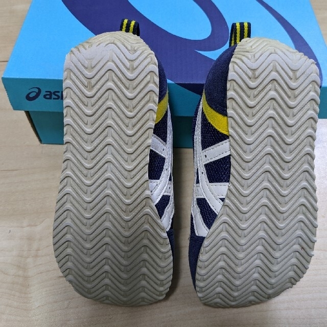 asics(アシックス)のアシックス　KIDS アイダホMINI　17センチ キッズ/ベビー/マタニティのキッズ靴/シューズ(15cm~)(スニーカー)の商品写真