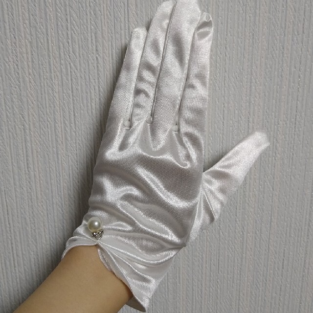 ウエディングショートグローブ レディースのファッション小物(手袋)の商品写真