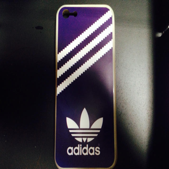 adidas(アディダス)のadidas iPhone5 インテリア/住まい/日用品の文房具(その他)の商品写真