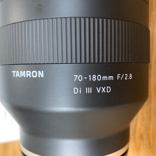 TAMRON(タムロン)の70-180mm F/2.8 Di III VXD (Model A056) スマホ/家電/カメラのカメラ(レンズ(ズーム))の商品写真
