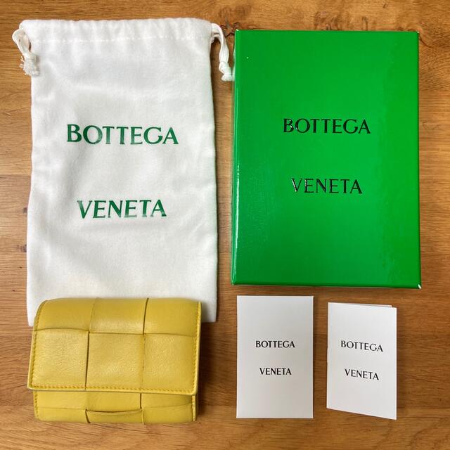 BOTTEGA VENETA/三つ折り財布　マキシイントレチャート　バターカップ