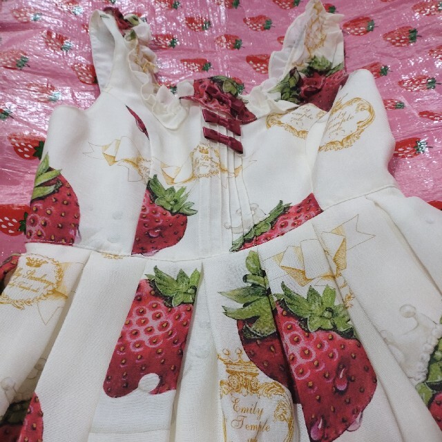 新品【エミリーテンプルキュート】いちごワンピ | www.jarussi.com.br