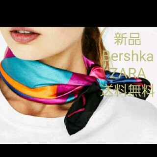 ザラ(ZARA)の新品　Bershka　スカーフ　バンダナ　ブラック　ピンク　ライトブルー(バンダナ/スカーフ)